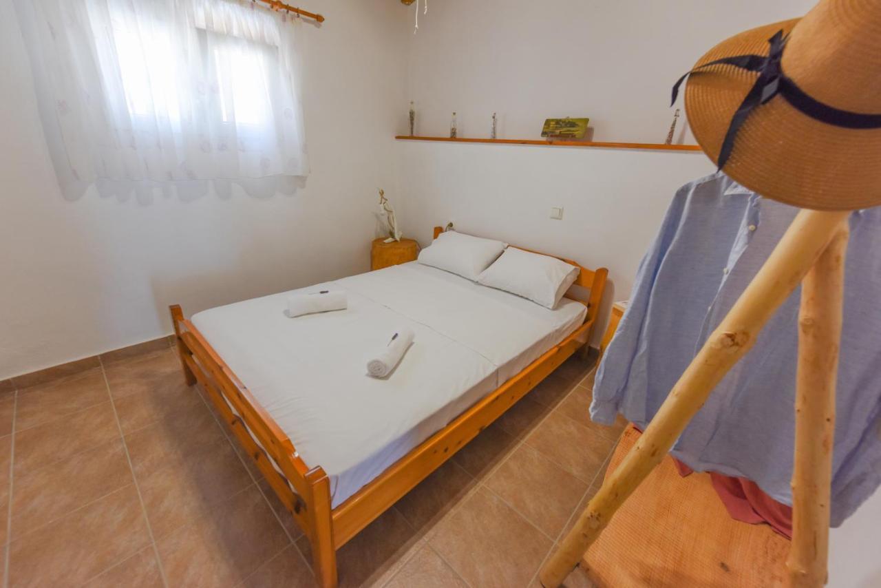 Merabello Beach House Poseidonion Bagian luar foto