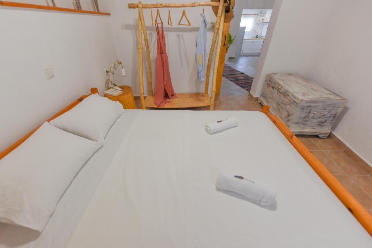 Merabello Beach House Poseidonion Bagian luar foto